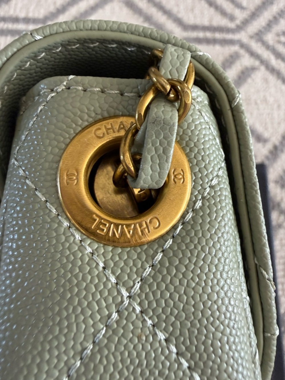 💚VIP GWP CHANEL 💚Quilted Mini Flap Purse - Picture 3 of 16
